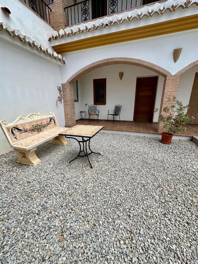 アルアマ・デ・グラナダ El Amparo Bed & Breakfast エクステリア 写真