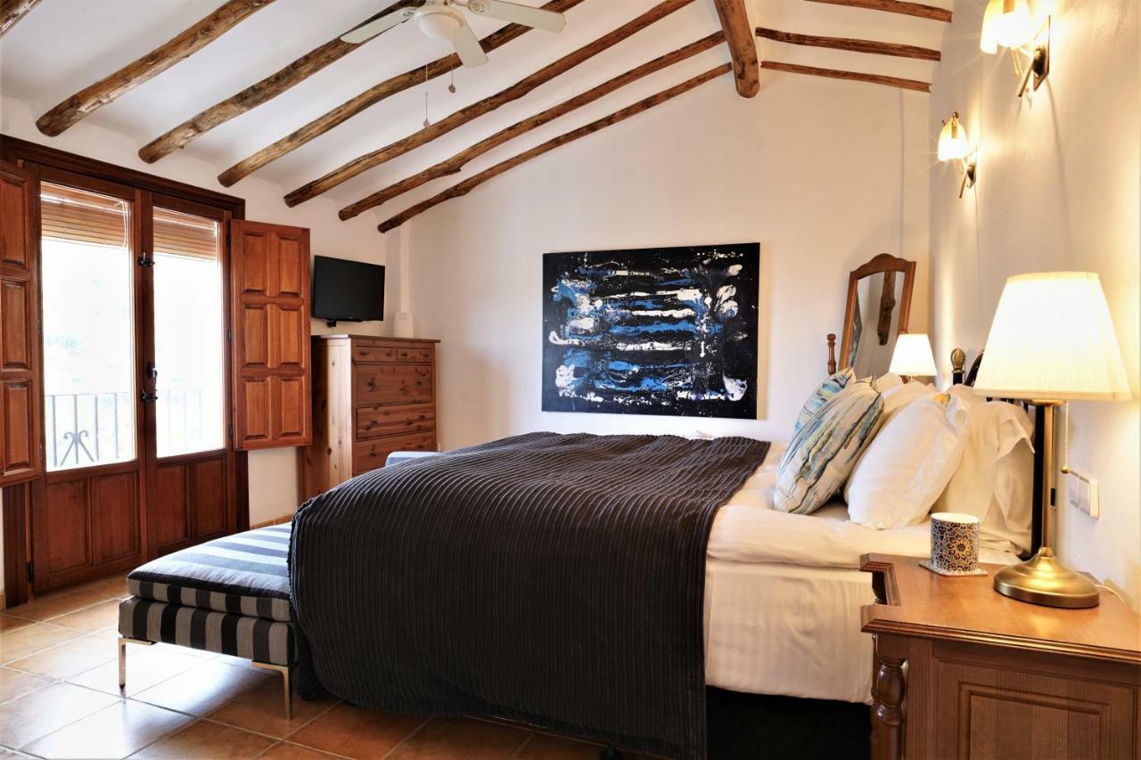 アルアマ・デ・グラナダ El Amparo Bed & Breakfast エクステリア 写真